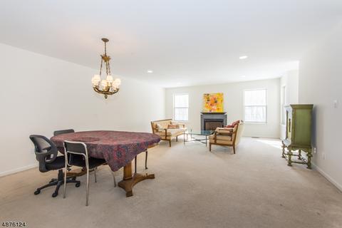 87 Butternut Dr, Wayne, NJ 07470 photo 6