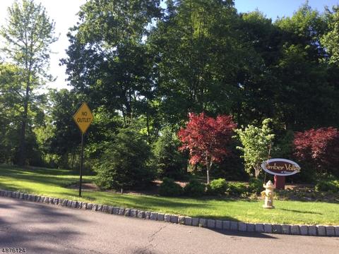 87 Butternut Dr, Wayne, NJ 07470 photo 2