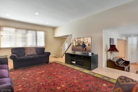 36 Monterey Dr, Wayne, NJ 07470 photo 5