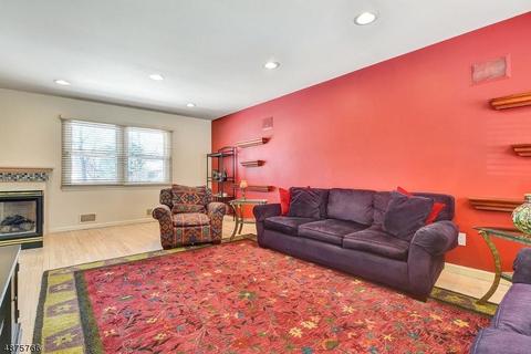 36 Monterey Dr, Wayne, NJ 07470 photo 4