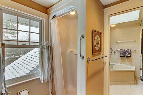 176 Walnut Ave, Mountainside, NJ 07092 photo 21