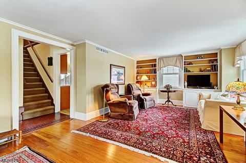 176 Walnut Ave, Mountainside, NJ 07092 photo 3