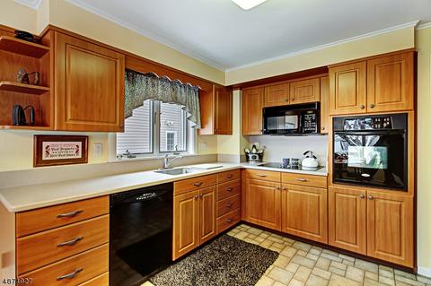 176 Walnut Ave, Mountainside, NJ 07092 photo 9