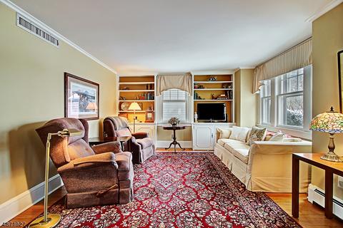 176 Walnut Ave, Mountainside, NJ 07092 photo 4