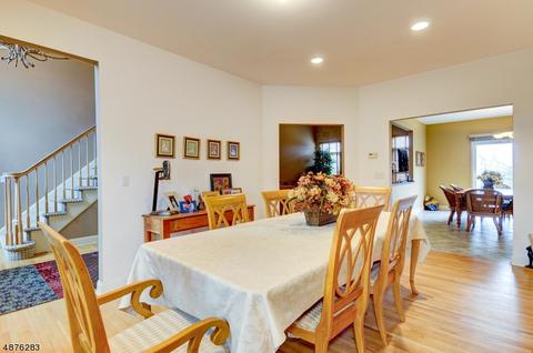 24 Dave Espie Way, Wayne, NJ 07470 photo 5
