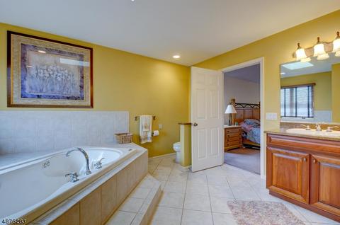 24 Dave Espie Way, Wayne, NJ 07470 photo 17