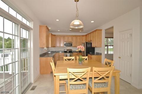 2 Carriage Rd, Hackettstown, NJ 07840 photo 8
