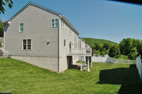 2 Carriage Rd, Hackettstown, NJ 07840 photo 19