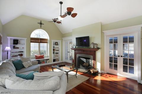 52 Mali Dr, North Plainfield, NJ 07062 photo 8