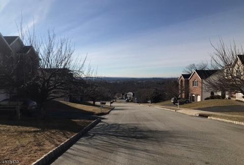 113 Point View Pkwy, Wayne, NJ 07470 photo 2