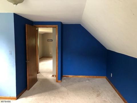 343 Elmwood Dr, Paramus, NJ 07652 photo 24