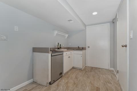 84 Hillside Ave, Springfield, NJ 07081 photo 19