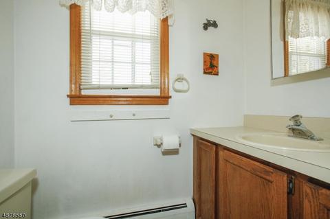 253 Ratzer Rd, Wayne, NJ 07470 photo 12