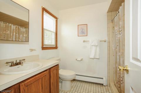 253 Ratzer Rd, Wayne, NJ 07470 photo 17