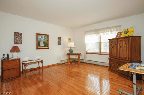 253 Ratzer Rd, Wayne, NJ 07470 photo 19