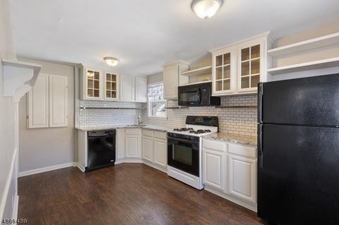429-31 Brook Ct, Plainfield, NJ 07060 photo 7