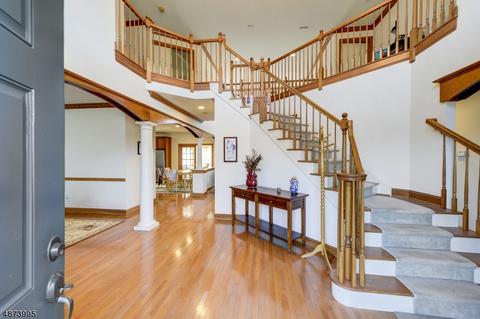 18 Squirrel Dr, Montgomery, NJ 08558 photo 2