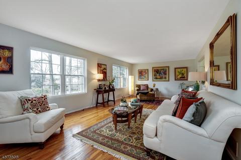 112 High Point Dr, Springfield, NJ 07081 photo 3