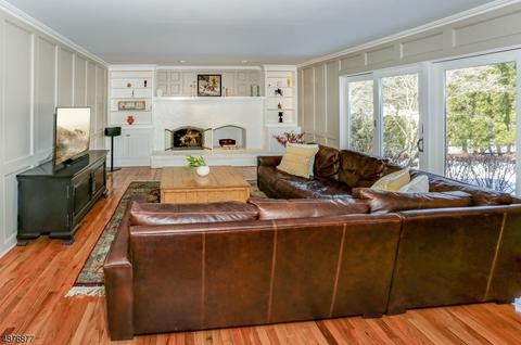 15 E Ash St, Basking Ridge, NJ 07920 photo 12