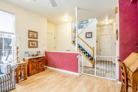 17 Cedar Ct, Clinton, NJ 08809 photo 8