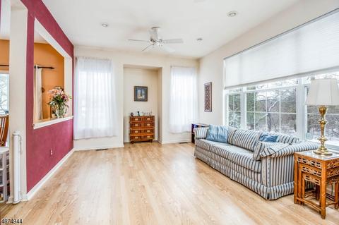 17 Cedar Ct, Clinton, NJ 08809 photo 6