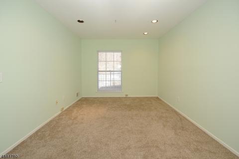 2101 Schindler Ln, Wayne, NJ 07470 photo 12