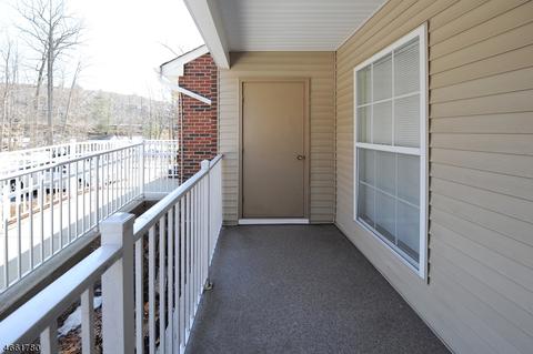 2101 Schindler Ln, Wayne, NJ 07470 photo 10