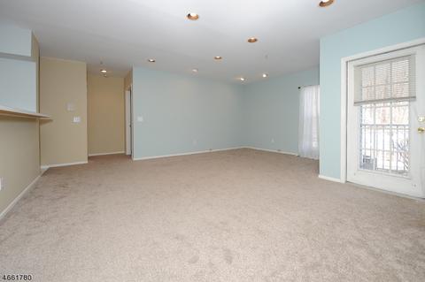 2101 Schindler Ln, Wayne, NJ 07470 photo 8