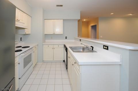 2101 Schindler Ln, Wayne, NJ 07470 photo 3