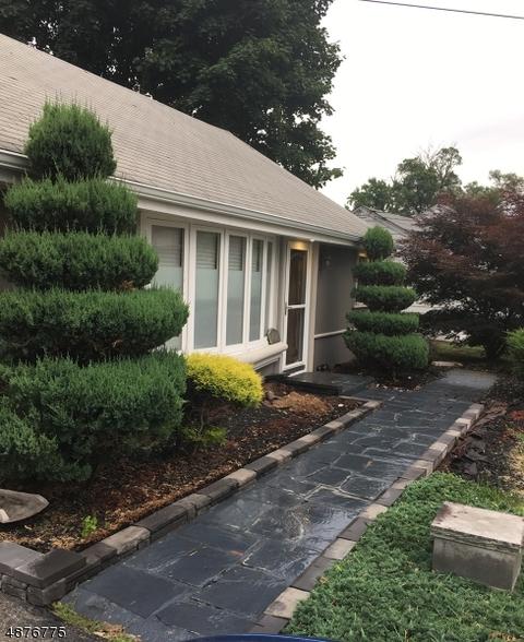 52 David Scott Dr, Wayne, NJ 07470 photo 2
