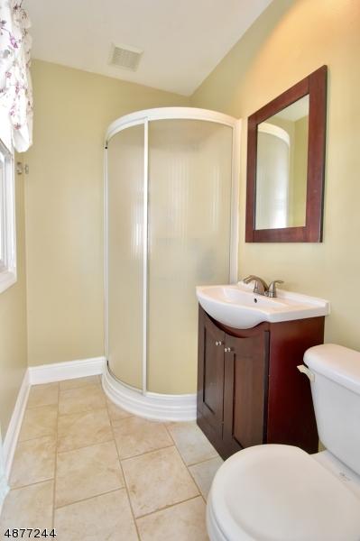 21 E Thomas St, Wharton, NJ 07885 photo 9