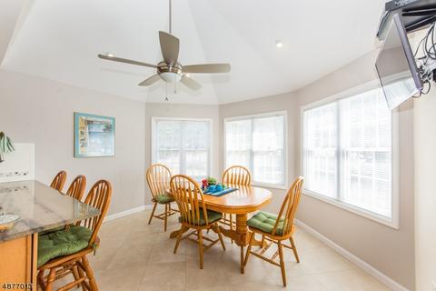 15 Borzotta Blvd, Wayne, NJ 07470 photo 9