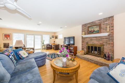 15 Borzotta Blvd, Wayne, NJ 07470 photo 11