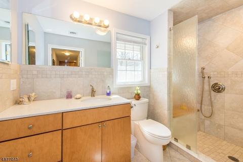 15 Borzotta Blvd, Wayne, NJ 07470 photo 13