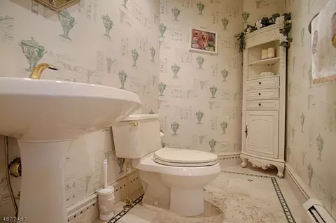 97 Carol Pl, Wayne, NJ 07470 photo 14