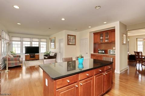 107 Van Buren Dr, Paramus, NJ 07652 photo 13