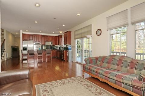 107 Van Buren Dr, Paramus, NJ 07652 photo 15