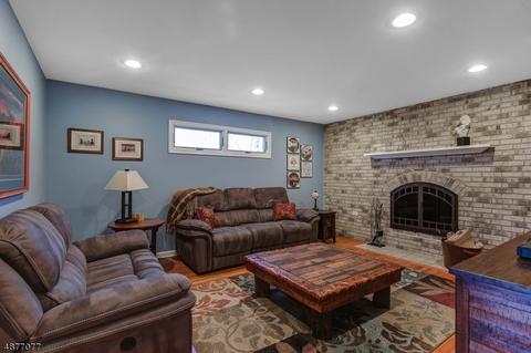 4 Gilbert Pl, Millburn, NJ 07041 photo 6
