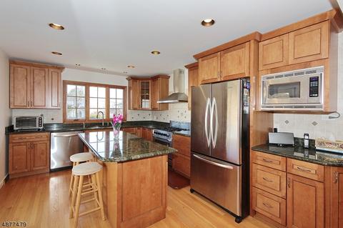 10 Hilltop Ct, Springfield, NJ 07081 photo 8