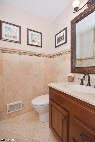 20 Sturbridge Cir, Wayne, NJ 07470 photo 14
