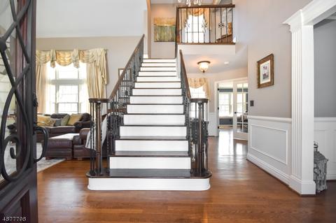 20 Sturbridge Cir, Wayne, NJ 07470 photo 4