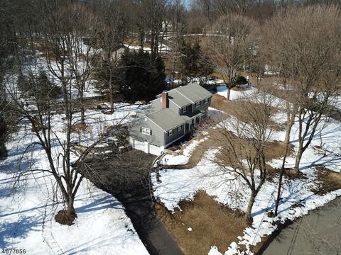 7 Hickory Pl, Upper Saddle River, NJ 07458 photo 4