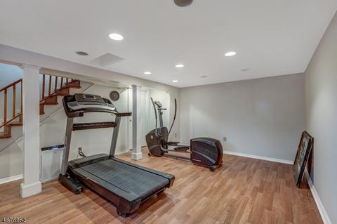 20 Meadowbrook Rd, Millburn Twp., NJ 07078 photo 22