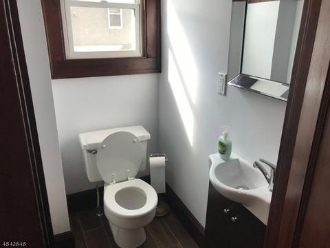 648 E 3rd Ave, Roselle, NJ 07203 photo 12