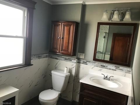 648 E 3rd Ave, Roselle, NJ 07203 photo 17