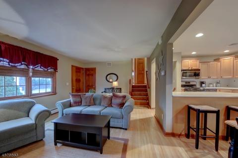 11 Grantwood Rd, Wayne, NJ 07470 photo 17