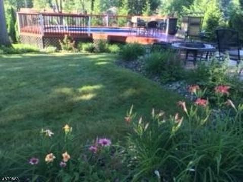 11 Grantwood Rd, Wayne, NJ 07470 photo 3