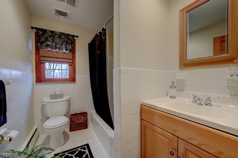 11 Grantwood Rd, Wayne, NJ 07470 photo 23