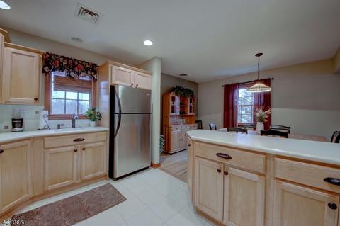 11 Grantwood Rd, Wayne, NJ 07470 photo 11