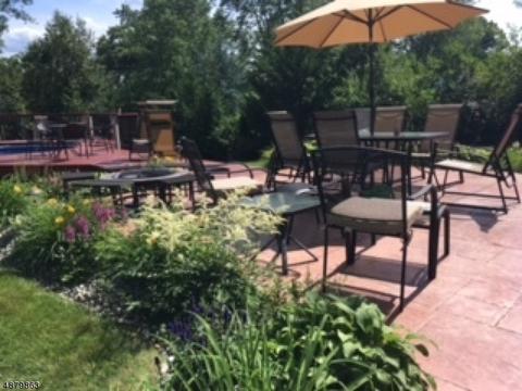 11 Grantwood Rd, Wayne, NJ 07470 photo 4